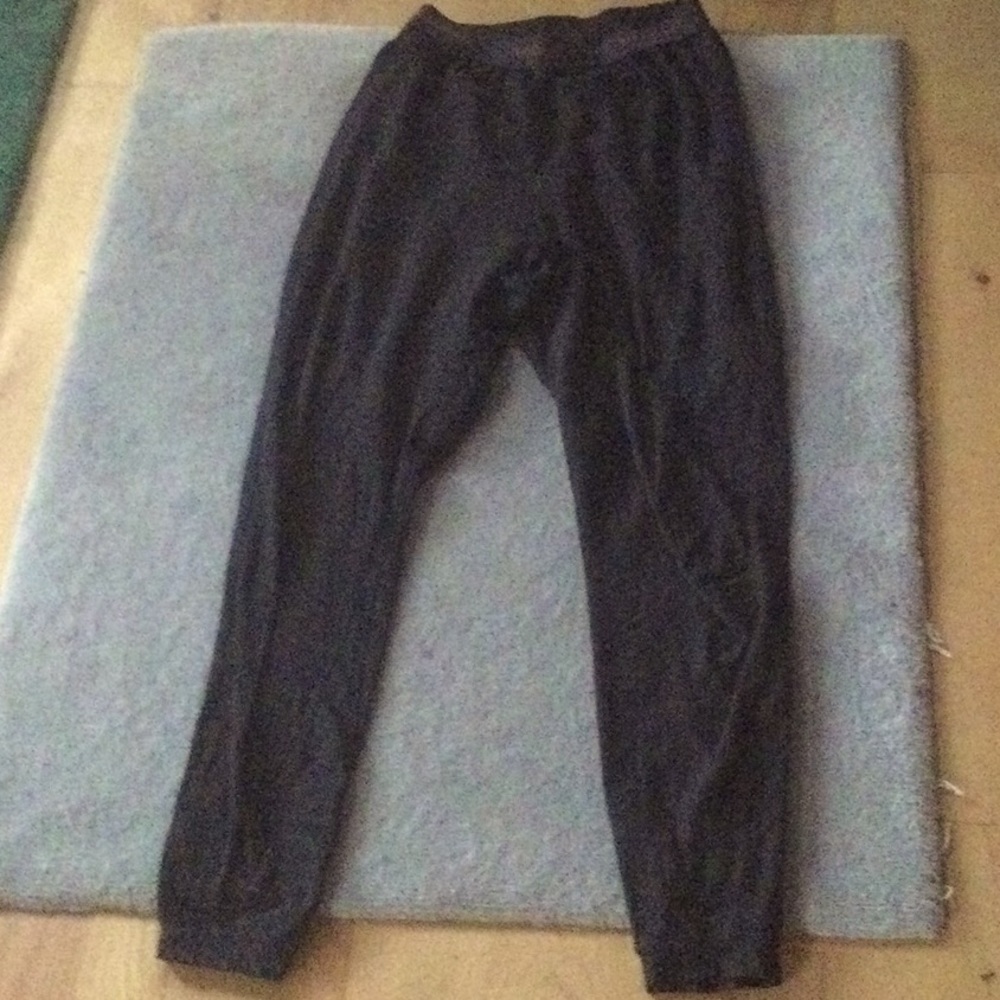 Hot Chillys Thermal Underwear Pants. 100% Polyester, Sz L Lycra crotch & legs.